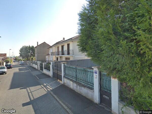 UNE MAISON D'HABITATION