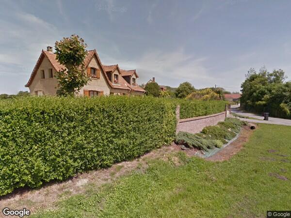 UNE MAISON D'HABITATION