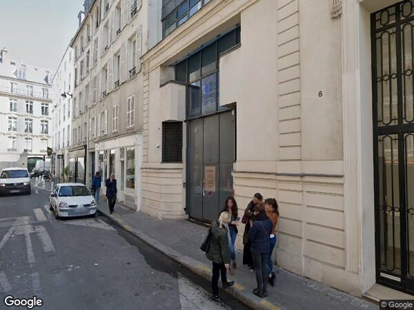 UN PETIT LOGEMENT