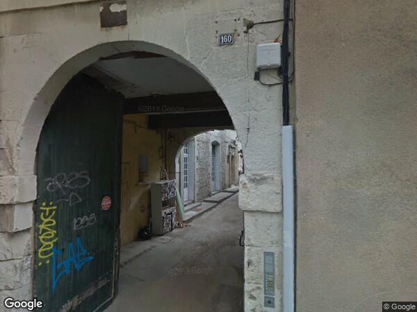 UN APPARTEMENT