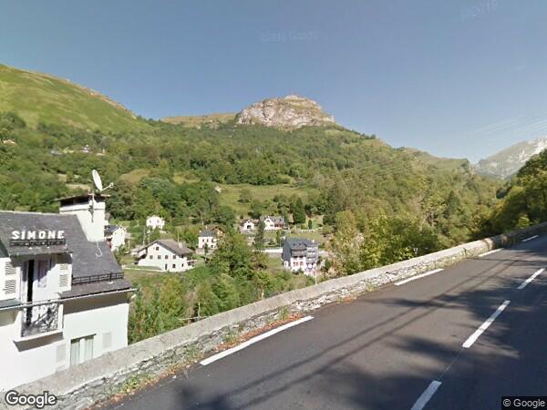 UN APPARTEMENT 