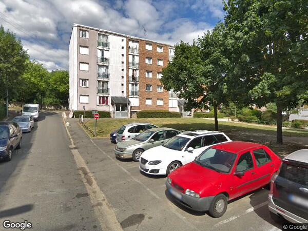 UN APPARTEMENT