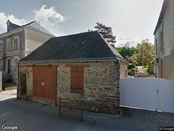 UNE MAISON ET UN APPARTEMENT