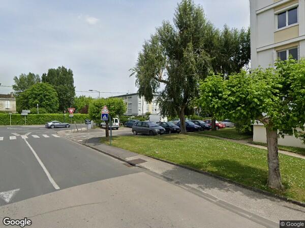 UN APPARTEMENT