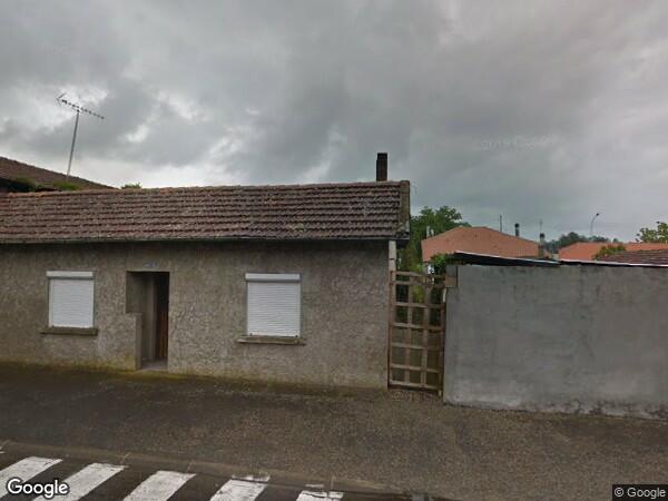 UNE MAISON D'HABITATION