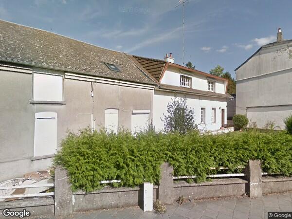 UNE MAISON D'HABITATION