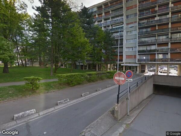 UN APPARTEMENT 