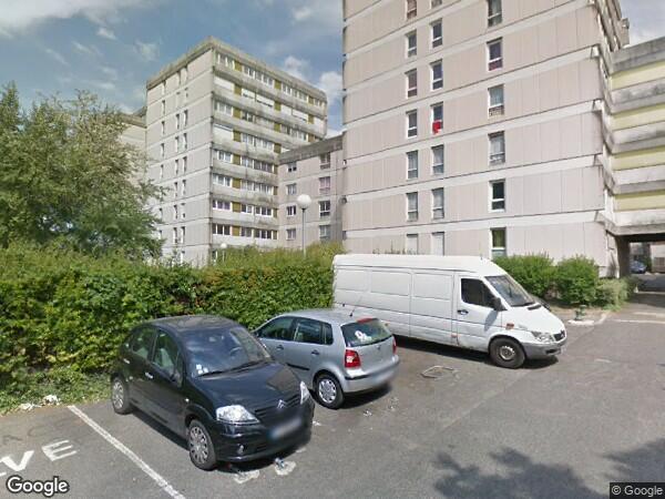 UN APPARTEMENT
