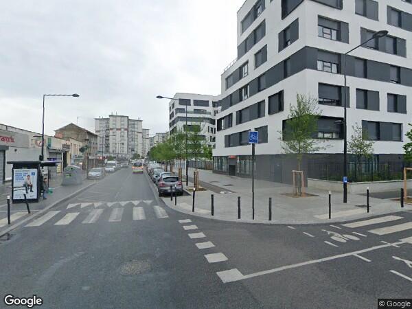 UN APPARTEMENT