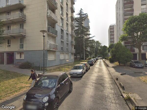 UN APPARTEMENT