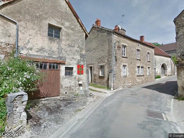 UNE MAISON D'HABITATION