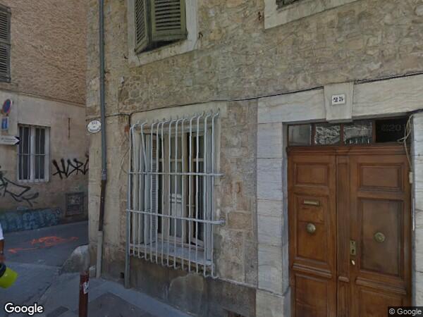 UN APPARTEMENT