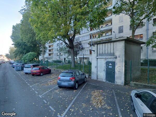 UN APPARTEMENT