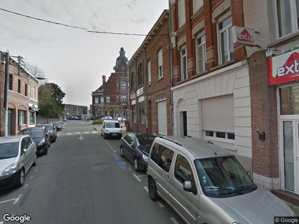 UN IMMEUBLE À USAGE COMMERCIAL