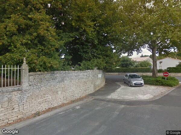 UNE MAISON D'HABITATION