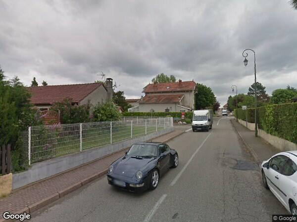 UNE MAISON D'HABITATION INDIVIDUELLE