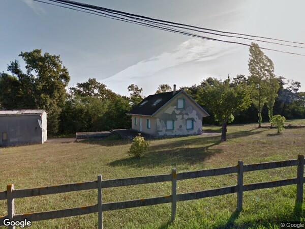 UNE MAISON D'HABITATION