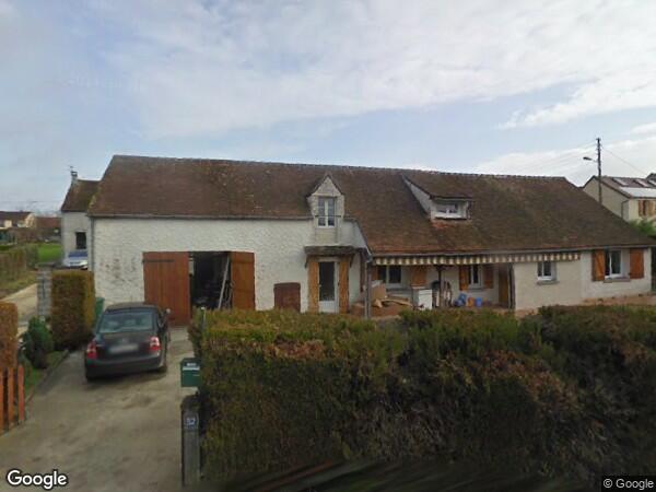 UNE MAISON À USAGE D'HABITATION