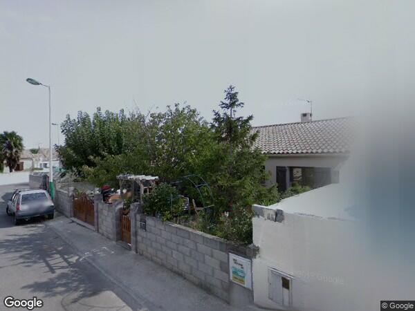 UNE MAISON D'HABITATION