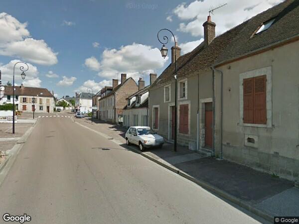 UNE  MAISON DE BOURG