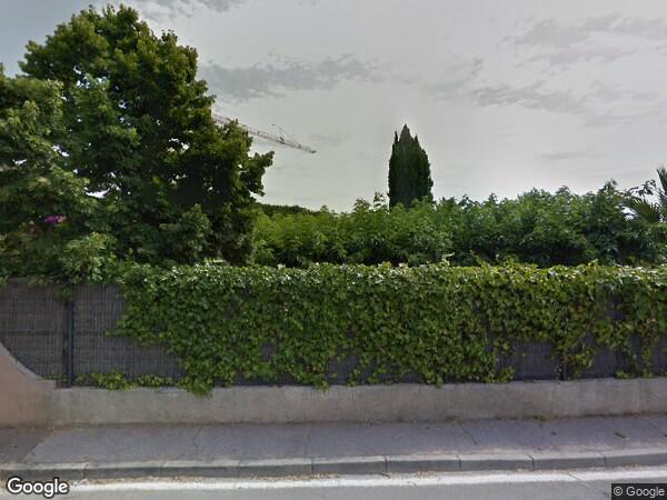 UNE MAISON D'HABITATION