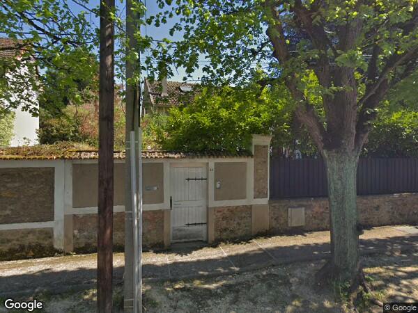 UN PAVILLON D'HABITATION