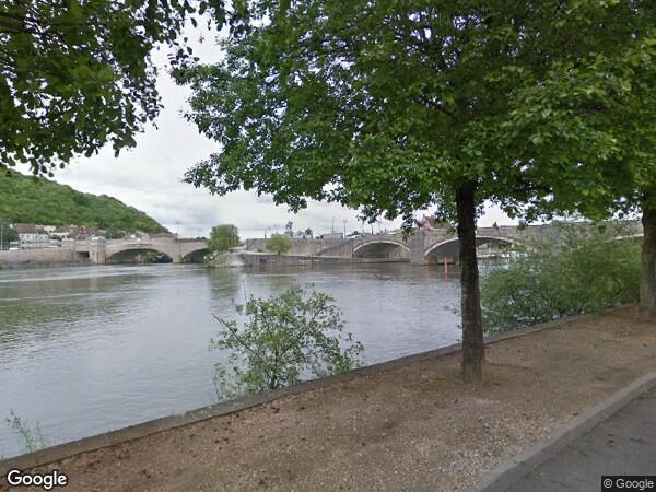 UN IMMEUBLE À USAGE MIXTE