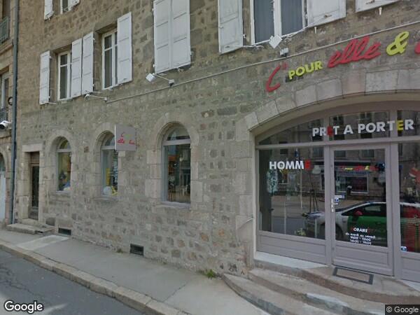 UN BÂTIMENT COMPRENANT APPARTEMENTS, COMMERCE ET DÉPENDANCES,