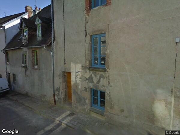 UNE MAISON D'HABITATION