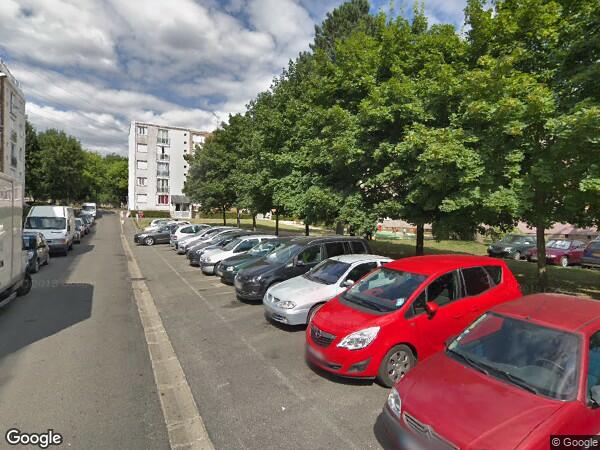 UN APPARTEMENT 