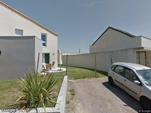 UNE MAISON D'HABITATION