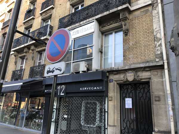 UN APPARTEMENT