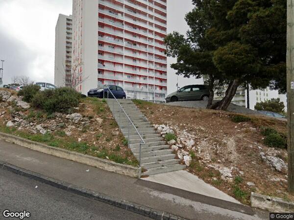 UNE MAISON D'HABITATION