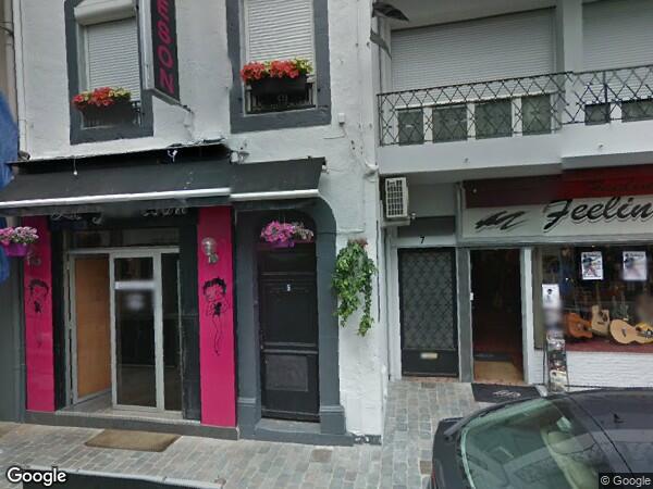 UN ENSEMBLE IMMOBILIER