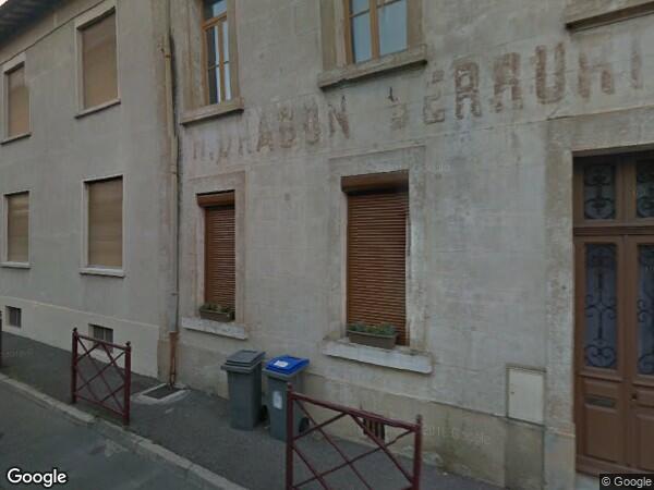 UNE MAISON D'HABITATION