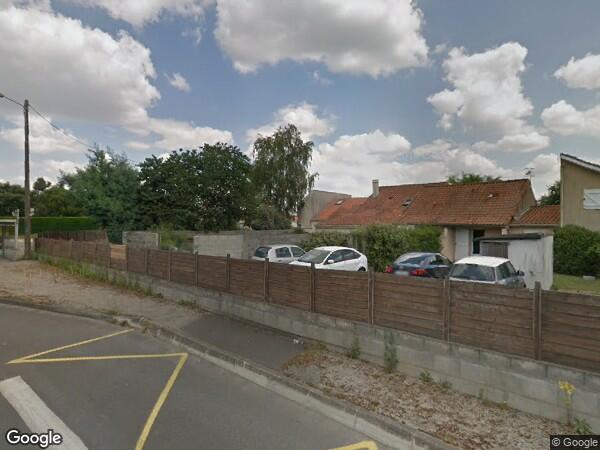 UNE MAISON D'HABITATION