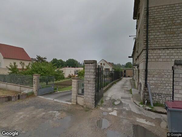 UN ENSEMBLE IMMOBILIER