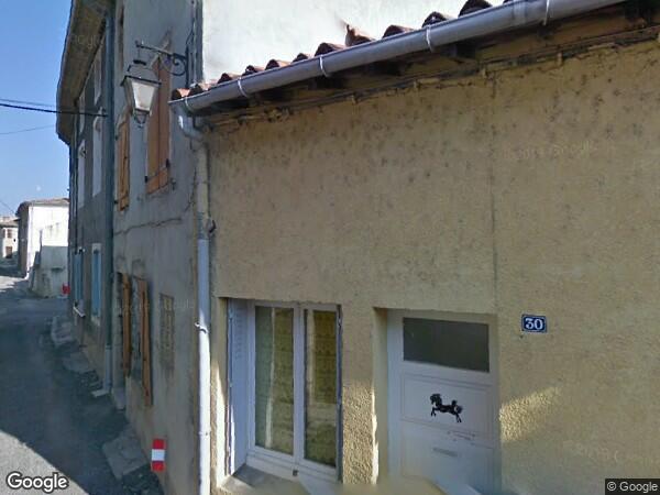 UNE MAISON D'HABITATION