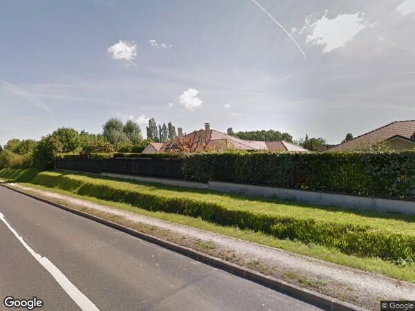 UNE MAISON D'HABITATION