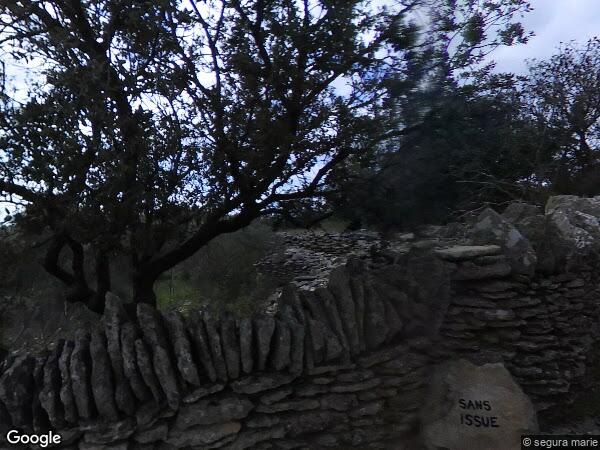 UNE MAISON PRINCIPALE