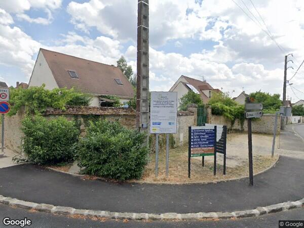UNE MAISON D'HABITATION