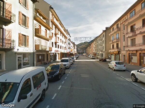 UN IMMEUBLE À USAGE MIXTE