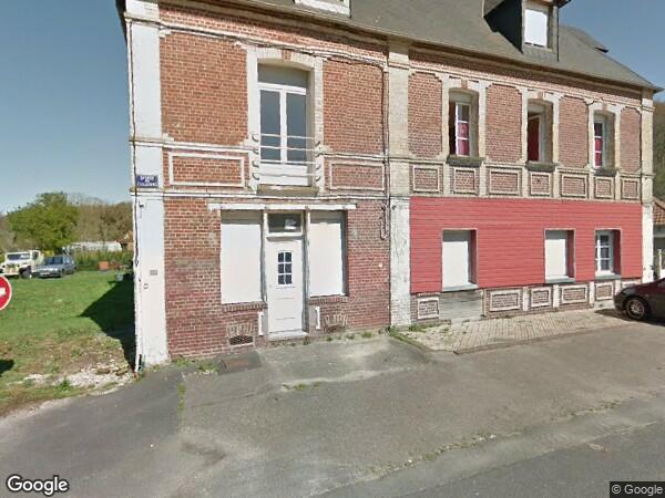 UN ENSEMBLE IMMOBILIER