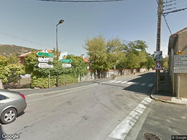 UN IMMEUBLE D'HABITATION