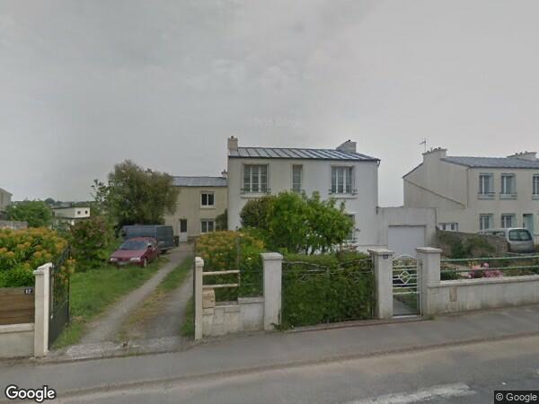 UNE MAISON D'HABITATION