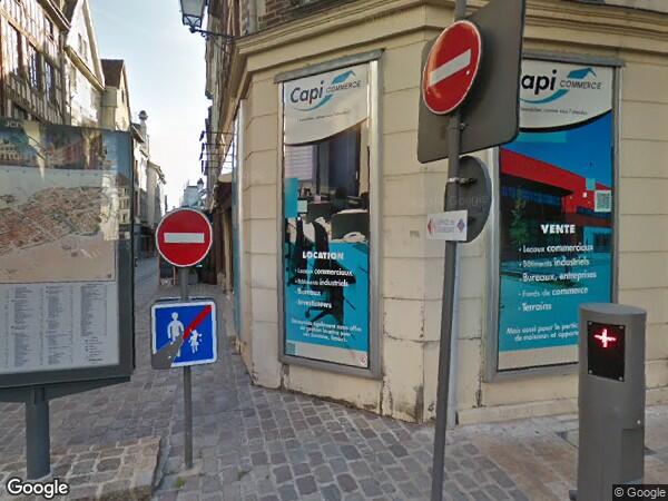 UNE MAISON D'HABITATION