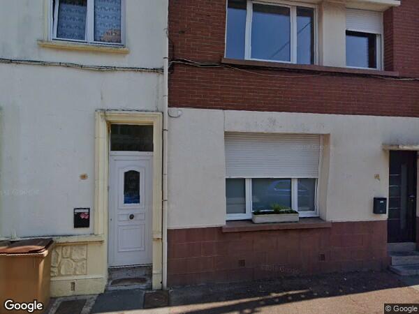 UNE MAISON D'HABITATION