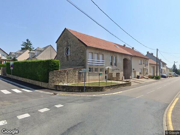 UNE MAISON D'HABITATION