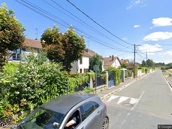 UNE MAISON D'HABITATION