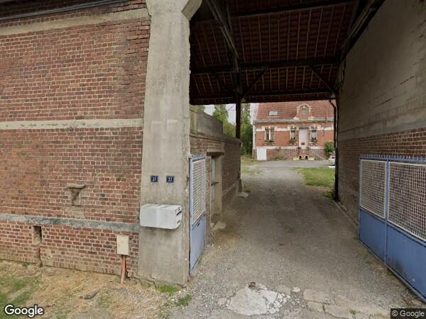 UN BÂTIMENT LOCATIF